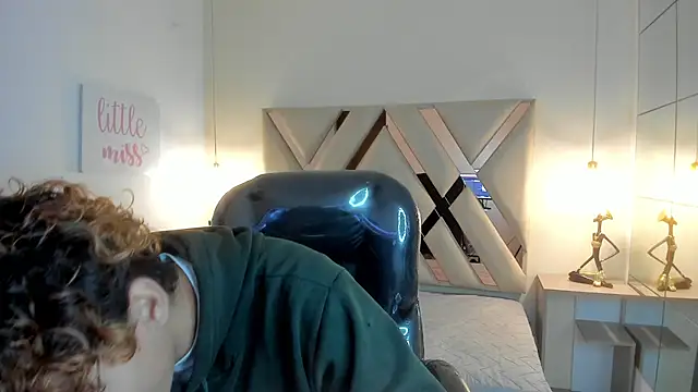 Anyelo Twink online show from 6, 3, 2026