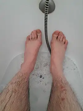 Snapshot of 80julien chatting on 11, 1, 2026 80julien online show from 11, 1, 2026