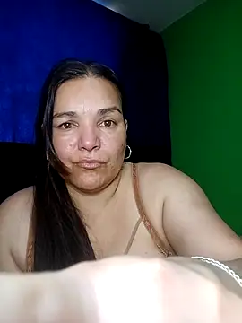 lee hot online show from 3, 2, 2026