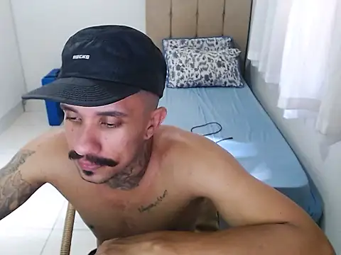 lipegonzalezz online show from 24, 2, 2026