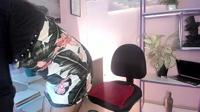 milenahot  69 online show from 8, 7, 2026
