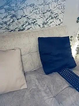 soffi joness23 online show from 15, 4, 2026