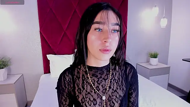 emily clarkk  online show from 8, 4, 2026