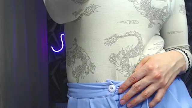 NikkiKiss    online show from 10, 4, 2026