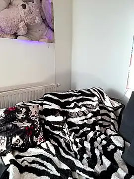 gabi-milf online show from 12, 1, 2026