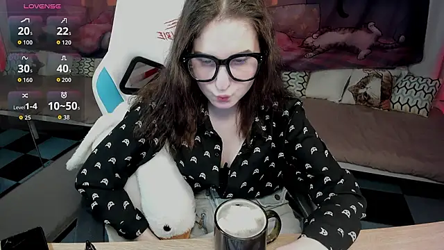 Snapshot of KiraDuvall chatting on 5, 2, 2026 KiraDuvall online show from 5, 2, 2026