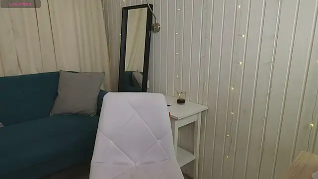 Julies Lii online show from 20, 2, 2026