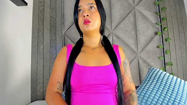 ChloeeMiller   online show from 13, 2, 2026