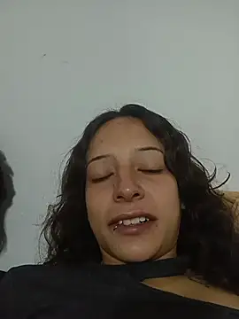 AlexxaAndRileyy online show from 20, 4, 2026