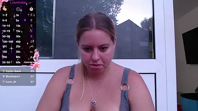 Mia lou05 online show from 12, 7, 2026