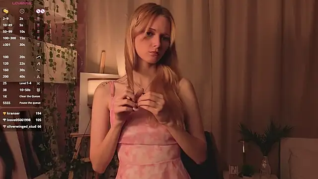 JuanaSumma online show from 17, 4, 2026