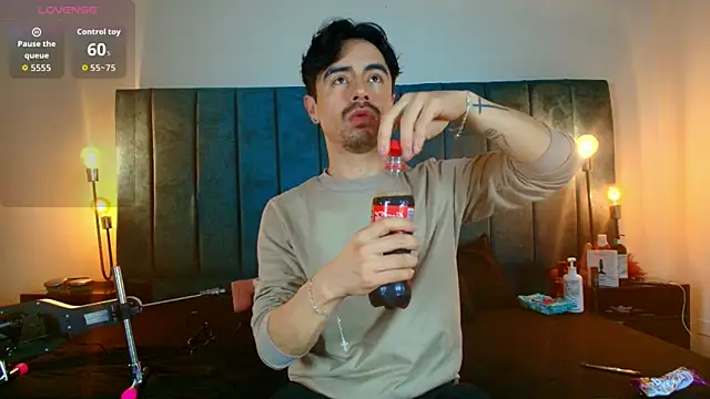 Ethan Briggs  online show from 24, 3, 2026