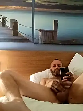 Snapshot of sterng6969 chatting on 1, 3, 2026 sterng6969 online show from 1, 3, 2026