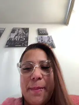 Pretty  Milf online show from 10, 5, 2026