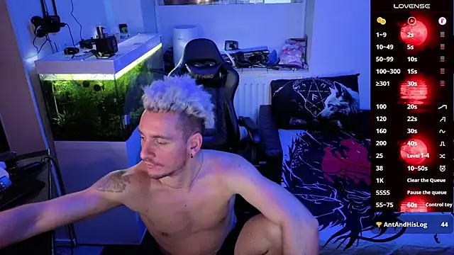 Rayzel White online show from 25, 2, 2026