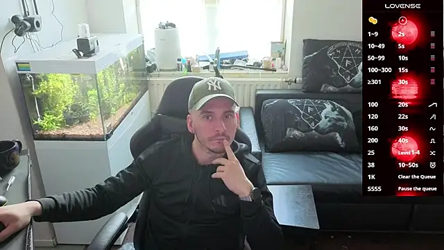 Rayzel White online show from 21, 3, 2026