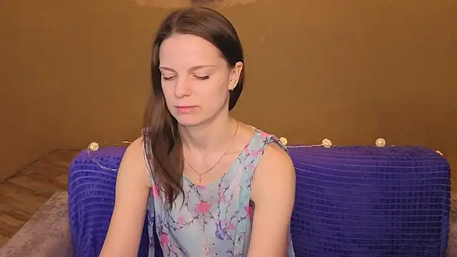 RoseWaulhgberg online show from 9, 4, 2026