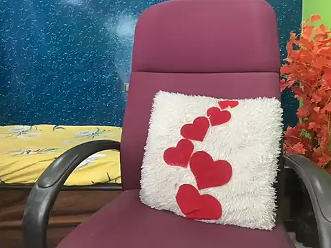 Brown-beauty online show from 8, 6, 2026