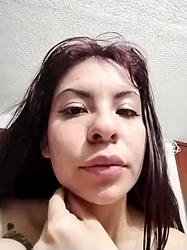 Snapshot of niiix_01 chatting on 8, 2, 2026 niiix 01 online show from 8, 2, 2026