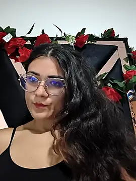 Snapshot of Freyarosse chatting on 17, 2, 2026 Freyarosse online show from 17, 2, 2026