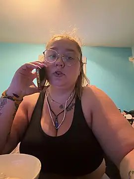 Snapshot of _maracr19_ chatting on 24, 6, 2026 maracr19 online show from 24, 6, 2026