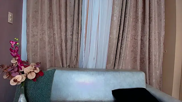 Snapshot of TessaMonroee chatting on 2, 2, 2026 TessaMonroee online show from 2, 2, 2026