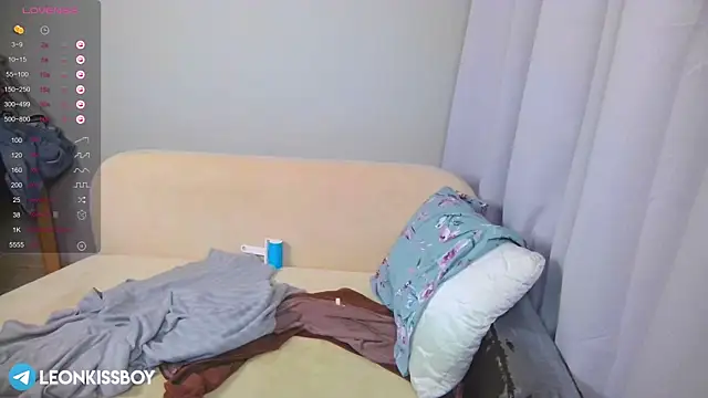 LeonBoykisser online show from 1, 4, 2026