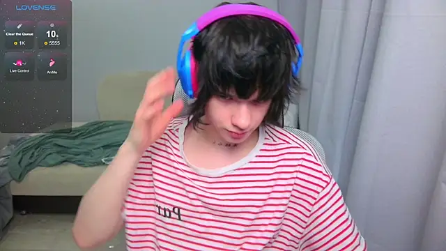 Snapshot of LeonBoykisser chatting on 29, 4, 2026 LeonBoykisser online show from 29, 4, 2026