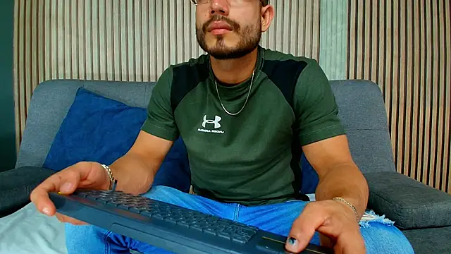 Snapshot of Vans_Ross chatting on 10, 2, 2026 Vans Ross online show from 10, 2, 2026