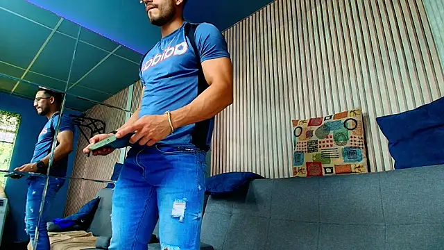 Snapshot of Vans_Ross chatting on 2, 3, 2026 Vans Ross online show from 2, 3, 2026