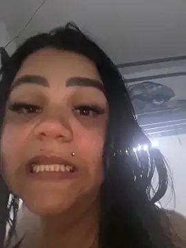 Snapshot of MorenaCariok chatting on 1, 5, 2026 MorenaCariok online show from 1, 5, 2026