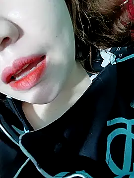 lylinhjim online show from 10, 2, 2026