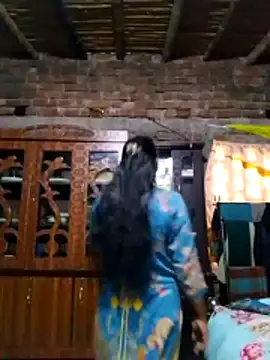 Hot Sweeti online show from 15, 4, 2026