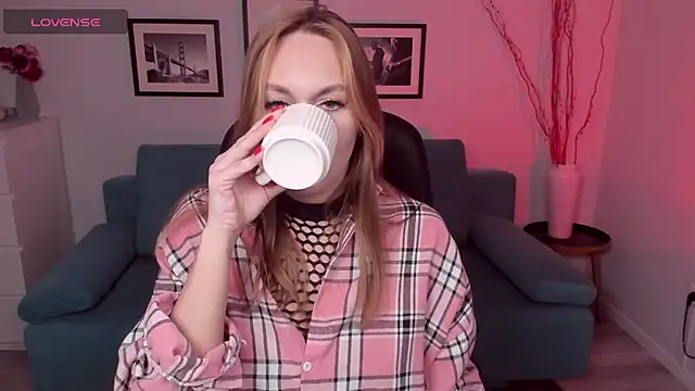 EvieMagical online show from 9, 4, 2026