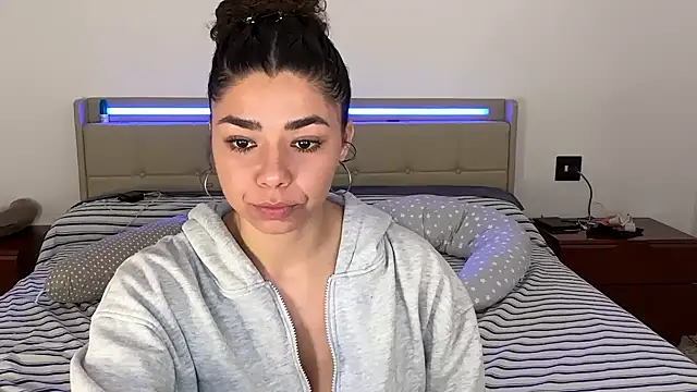 ladymelon online show from 25, 3, 2026