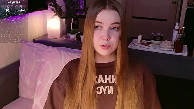 Snapshot of bratwifelina chatting on 2, 3, 2026 bratwifelina online show from 2, 3, 2026