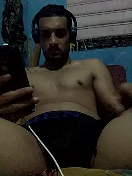 Snapshot of Wicy23 chatting on 27, 5, 2026 Wicy23 online show from 27, 5, 2026