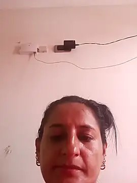 Luna seductora12 online show from 2, 3, 2026