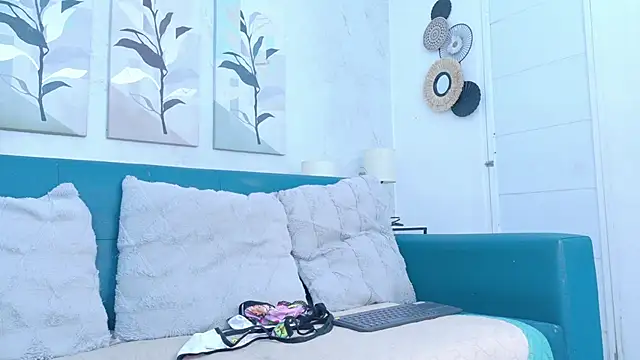 sofia laverde online show from 17, 4, 2026