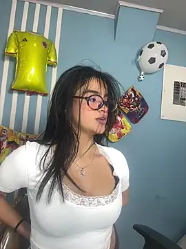VanessaDoofenshmirtz online show from 24, 6, 2026