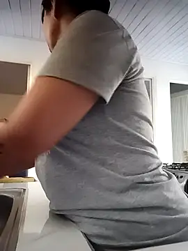 RossyAlvarez online show from 14, 4, 2026