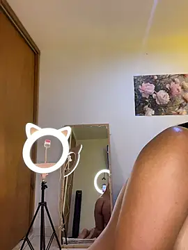 Snapshot of Your_HoneyXXX chatting on 13, 2, 2026 Your HoneyXXX online show from 13, 2, 2026