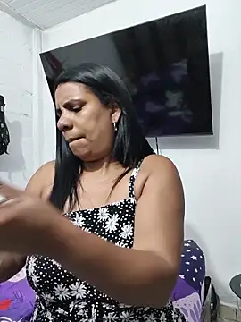 Zeyllyjhonson online show from 7, 3, 2026