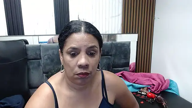 Zeyllyjhonson online show from 3, 7, 2026