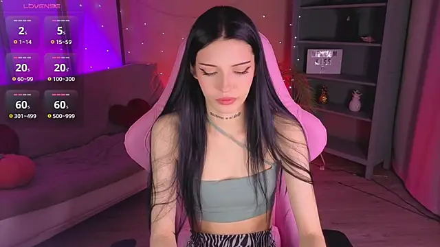 Kelly  Bunny online show from 10, 4, 2026