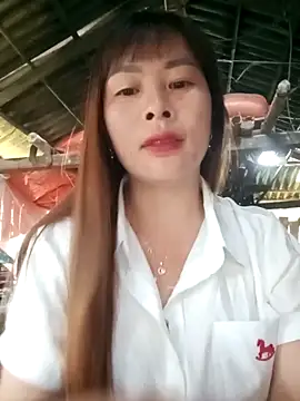 Bling sexy online show from 9, 4, 2026