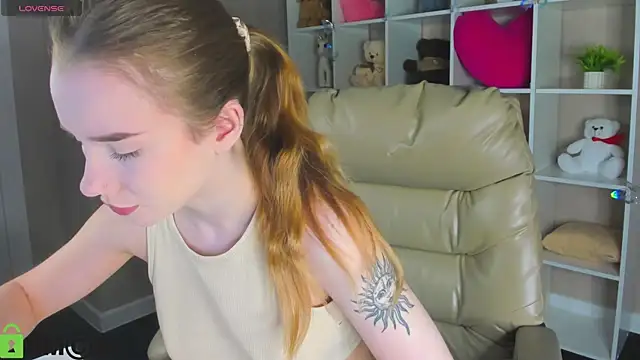 Nicole Vasquez online show from 19, 3, 2026