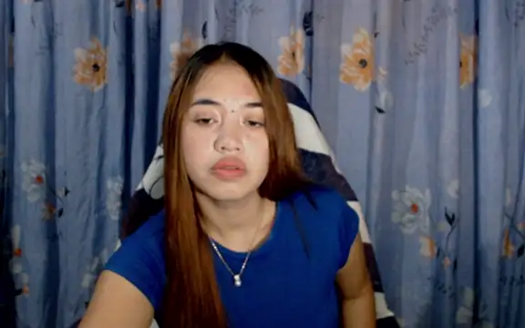 pinay mayahiga online show from 17, 4, 2026