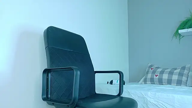 AndrewKenoxx  online show from 20, 2, 2026