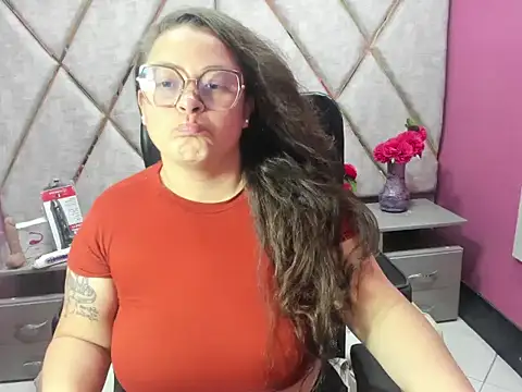 Sarah Boobs  online show from 9, 4, 2026